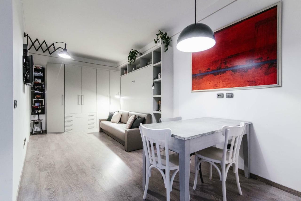Gaia'S Home - The House Of Travelers Como Buitenkant foto